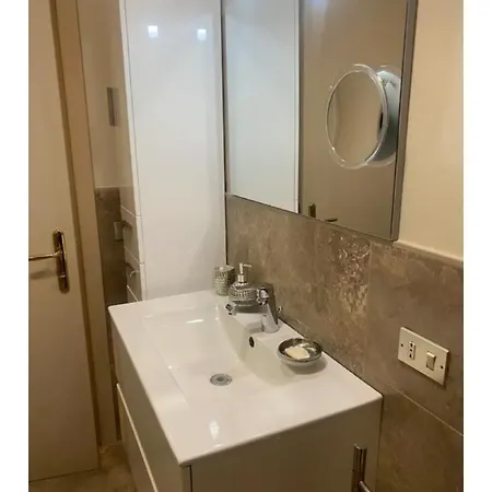 Double Adele 's House 3*